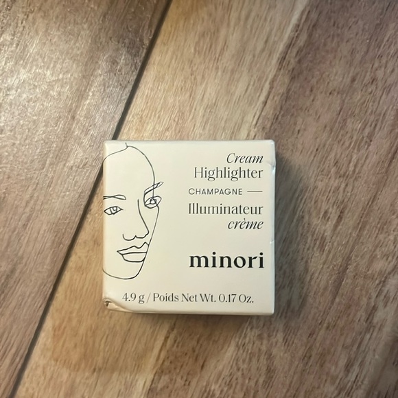 NWT Minori cream highlighter champagne illuminateur cream NWT - Picture 1 of 8